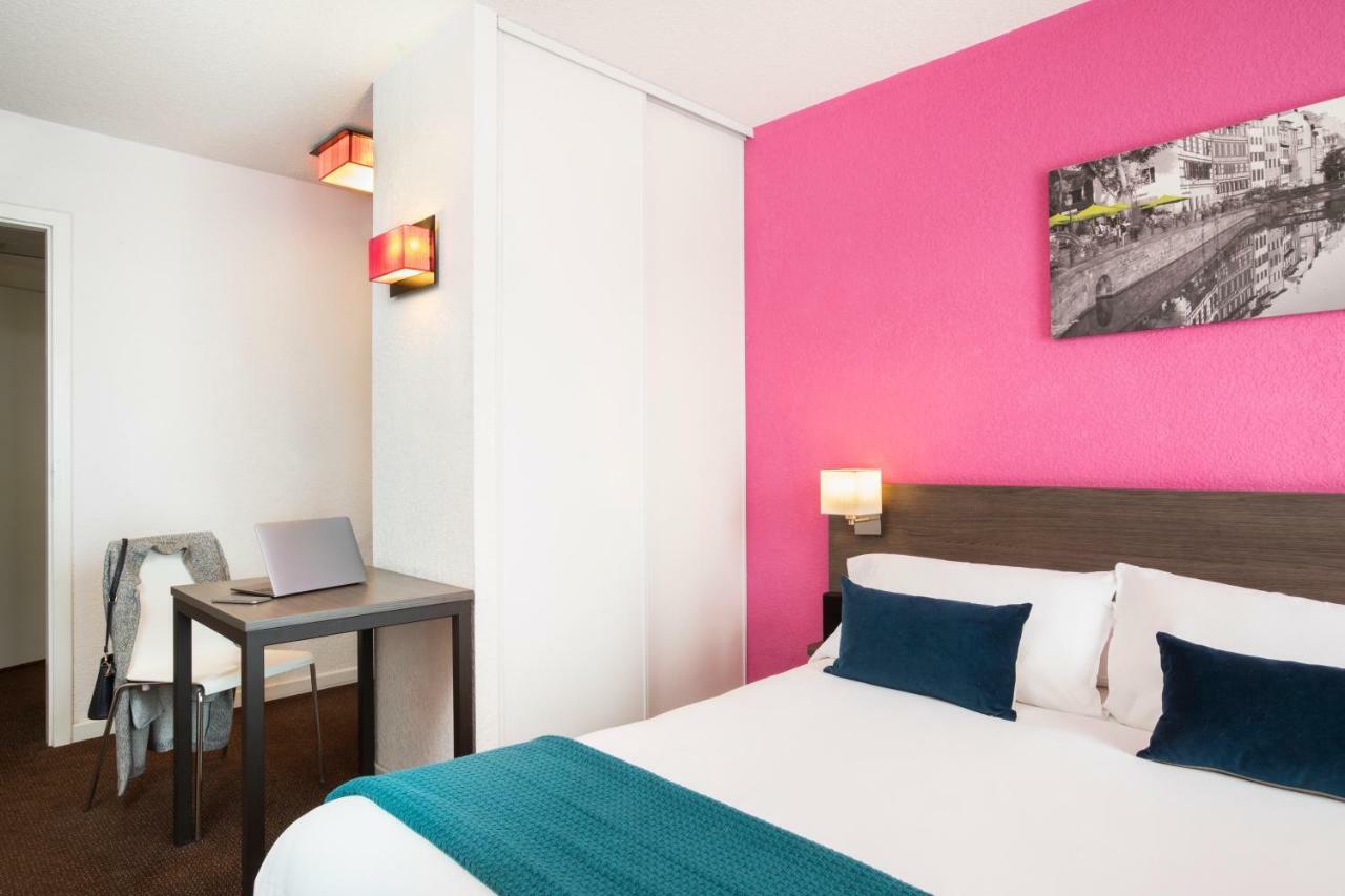 One-Bedroom Apartment (4 Adults)